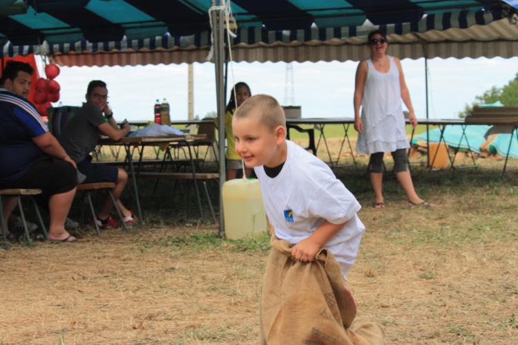 Jeux d'enfants à Escayre (100)