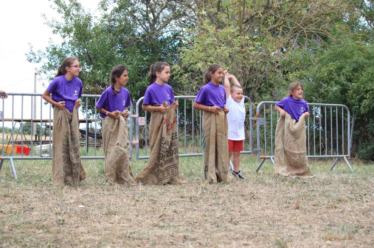 Jeux d'enfants à Escayre (110)