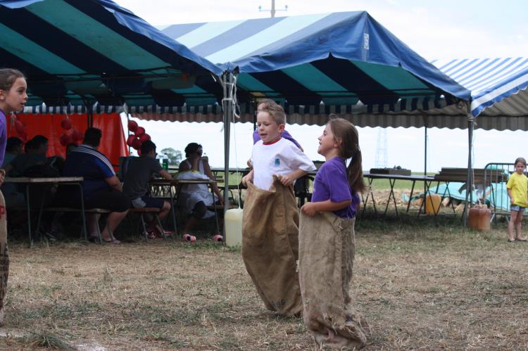 Jeux d'enfants à Escayre (139)