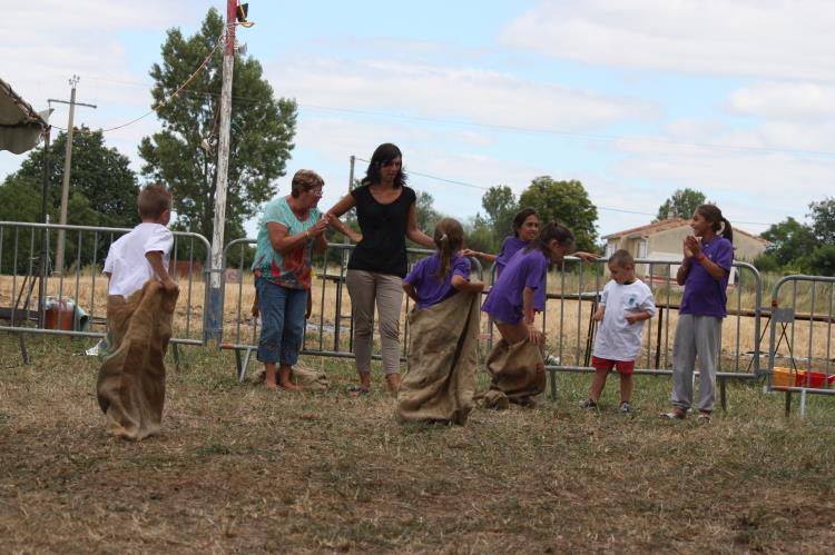 Jeux d'enfants à Escayre (143)