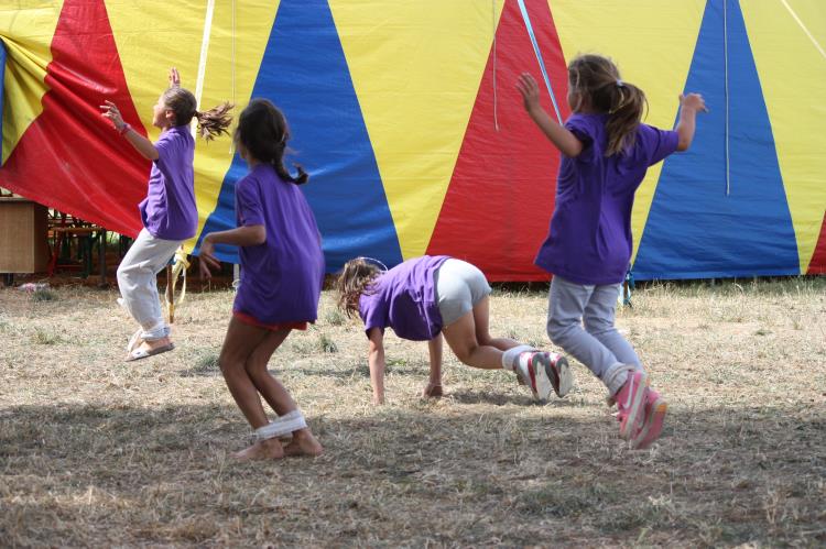 Jeux d'enfants à Escayre (205)