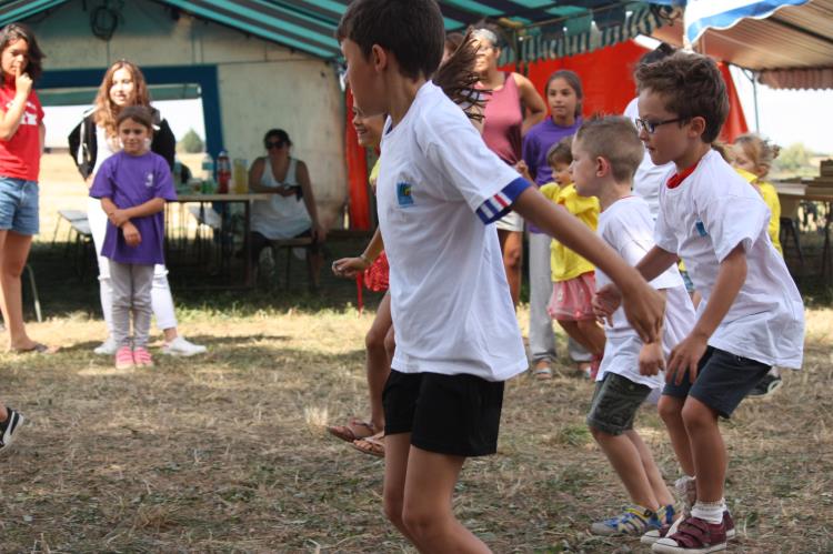 Jeux d'enfants à Escayre (223)