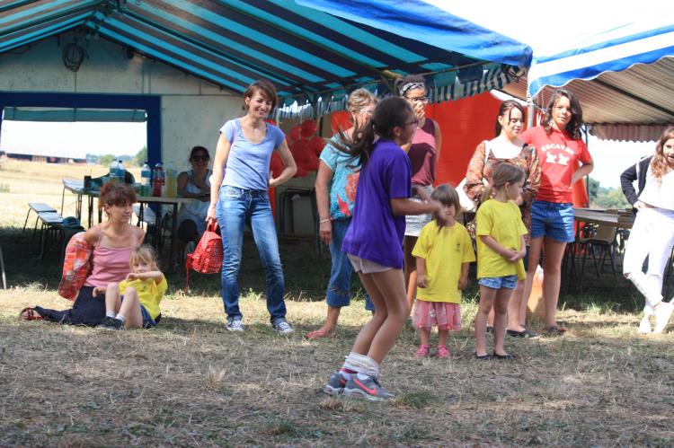 Jeux d'enfants à Escayre (251)