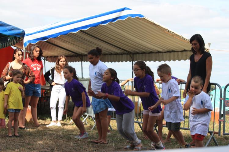 Jeux d'enfants à Escayre (247)