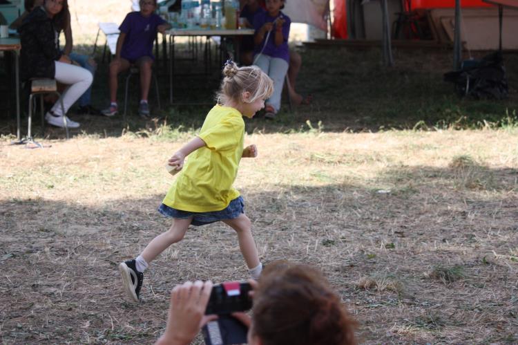 Jeux d'enfants à Escayre (292)