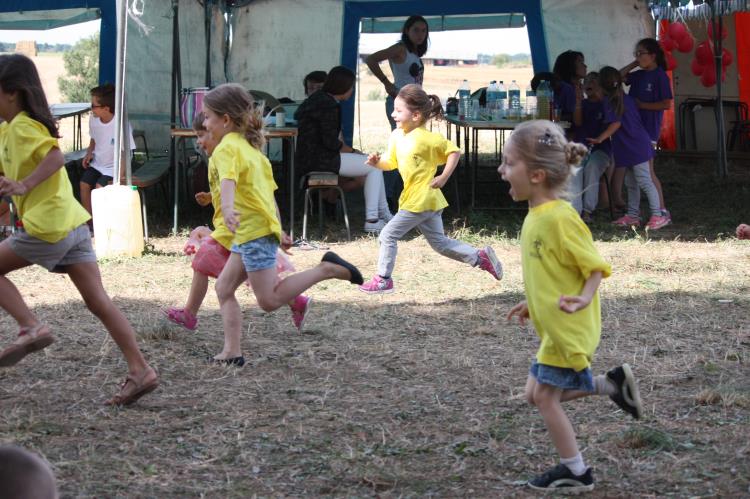 Jeux d'enfants à Escayre (306)